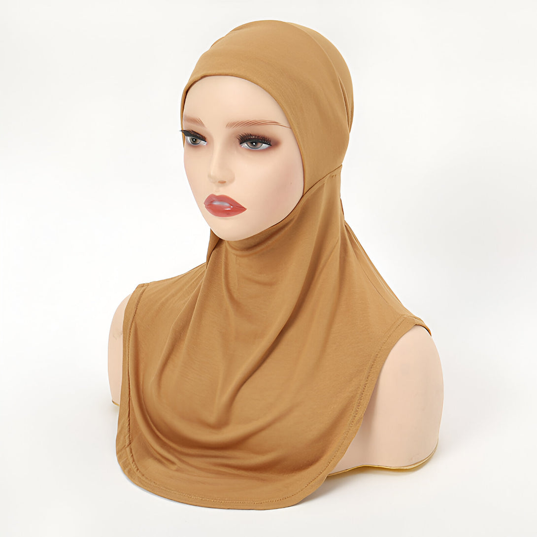 Hijab en jersey marron clair pour femme musulmane. Le hijab est facile à porter et élégant. Il est parfait pour toutes les occasions.