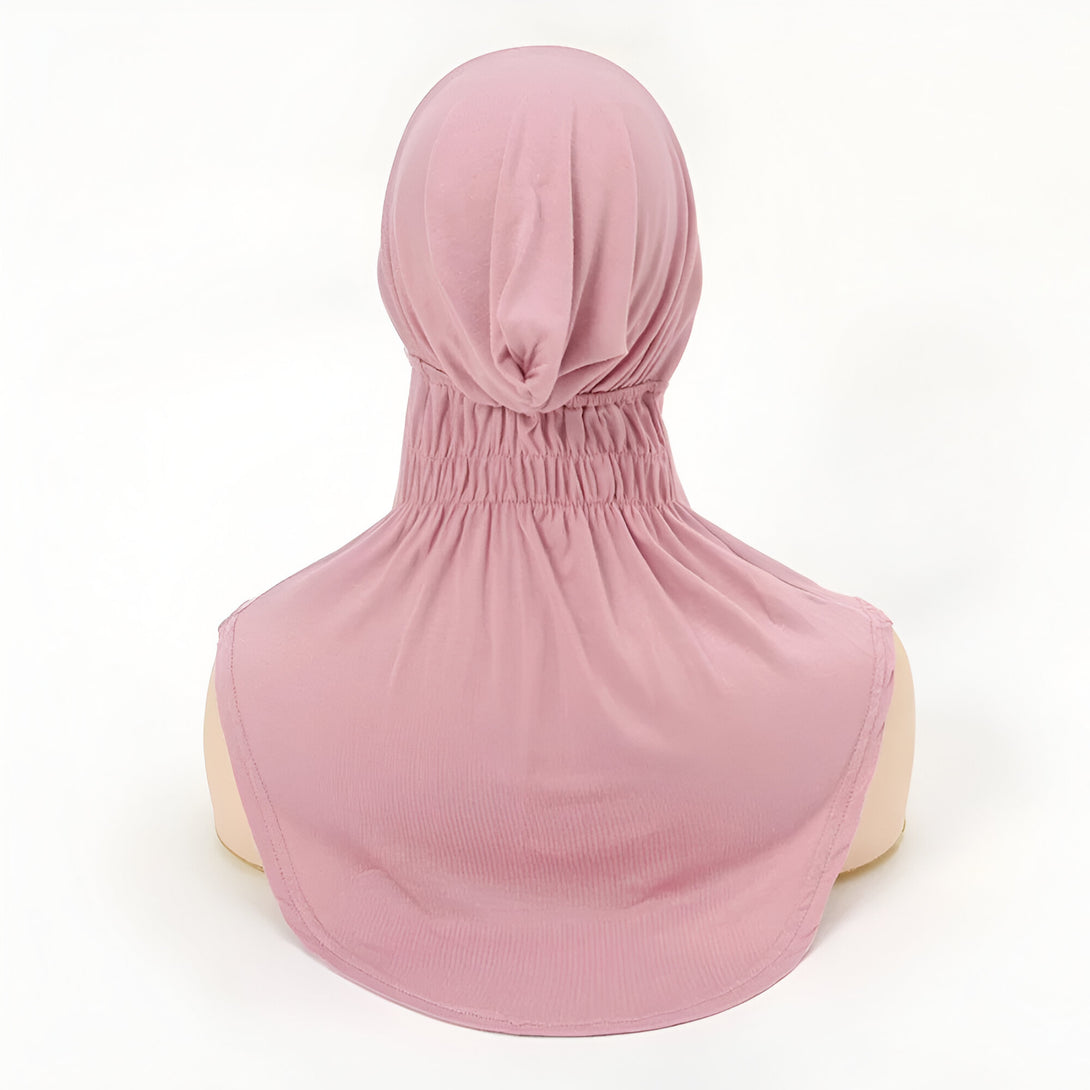 Une sous-vêtement de hijab rose en coton pour femmes musulmanes, un bonnet avec un col haut.